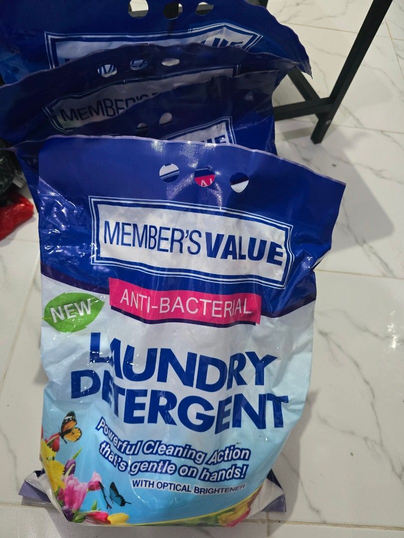 Member's Value Anti-Bacterial Laundry Detergent (Category: Laundry Baskets) located in Cavite. Submitted by yanah_im (Listing ID 1452637596, Image 1). Description: - Member's Value Laundry Detergent - Powerful cleaning action - Antibacterial properties - Gentle on hands - Contains optical brighteners for whiter, brighter clothes - Ideal for everyday laundry needs.