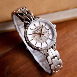 (Category: ) located in . Submitted by beautifully.bloom (Listing ID 1452527544, Image 1). Description: .