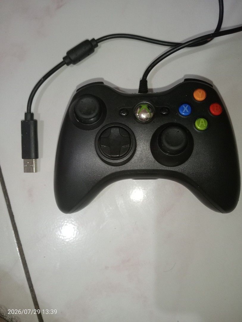 Xbox 360 Style Wired Controller USB Black (Category: Controllers) located in Antipolo. Submitted by m61a1_vulcan (Listing ID 1452571066, Image 1). Description: CASH AND GCASH ACCEPTED -Black (3RD PARTY REPLICA) -Built-in USB cable approx. 6 ft. (1.8m) -Stick drift in both sticks plus some unresponsive buttons -Serves great for parts or a repair project.