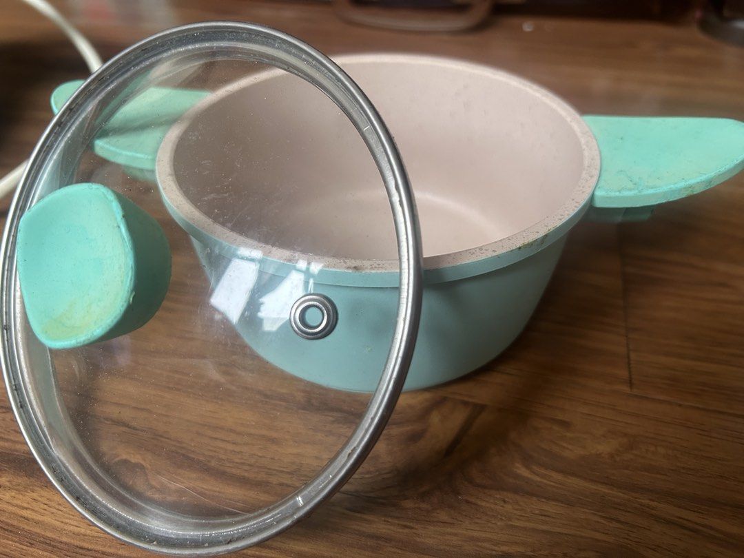 Mini Electric 8pc Cooking Set (Category: Cookers) located in Paranaque City. Submitted by krishapw (Listing ID 1452515758, Image 3). Description: This is meant for kids but definitely usable even for adults.The cookwares are small so only for kids or solo cooking. The 7 pcs include 1 electric cooker 2 pots with lids 1 frying pan 1 ladle 1 rolling pin .
