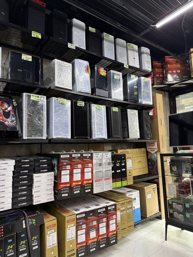 Monitor (Category: Other Accessories) located in Marikina City. Submitted by egiegameshop (Listing ID 1452561332, Image 1). Description: Monitors for PC - Feel free to ask any questions! 09158949684 Physical store at Marikina and Bulacan .