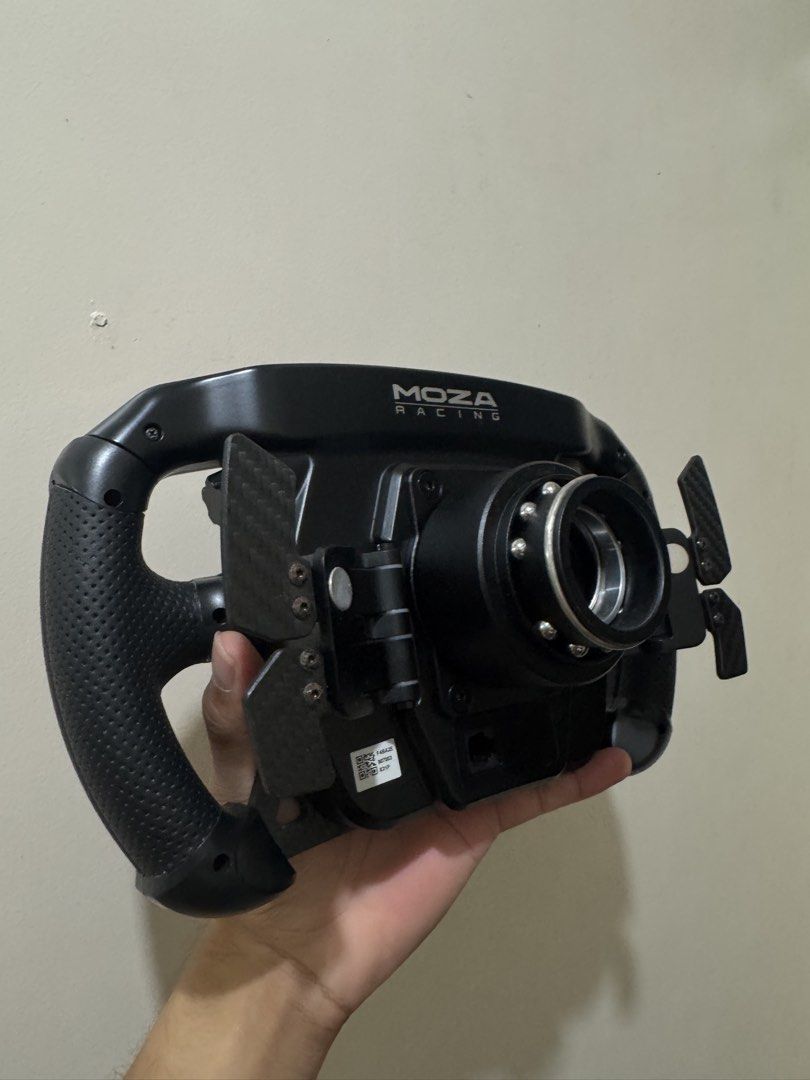 MOZA Racing F1 Formula Wheel (Category: Controllers) located in Quezon City. Submitted by jeypogi666 (Listing ID 1452652850, Image 2). Description: no issues price is negotiable.
