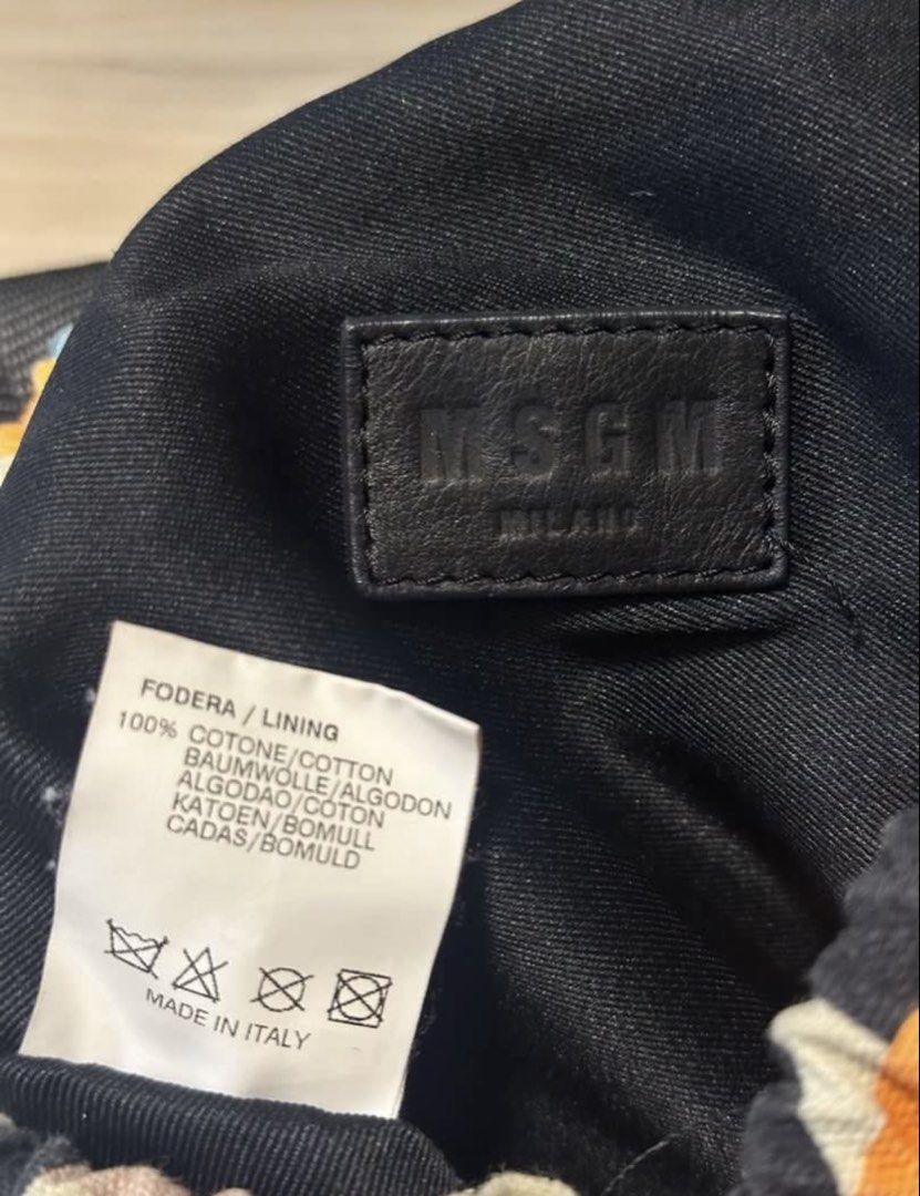MSGM （分類：背囊）位於 Hong Kong。 由 ccccpx 提交（商品編號 1452543110，圖片 3）。簡介： Made in Italy。