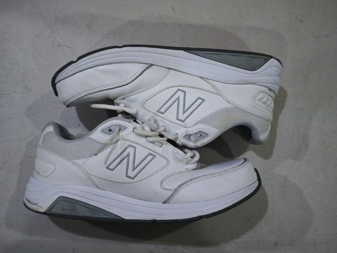New Balance 928v3 2E (Category: Casual Shoes) located in Manila. Submitted by vitseal (Listing ID 1452533242, Image 2). Description: Size 9 2E No box Location: Sampaloc, Welcome Rotonda.