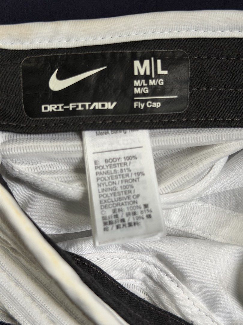 Nike Dri-Fit ADV Fly Cap (Category: Caps & Hats) located in Makati City. Submitted by user9816 (Listing ID 1452696723, Image 3). Description: - White Nike Dri-Fit ADV Fly Cap - Size: M/L - Lightweight and breathable material - Ideal for running and sports - Subtle reflective detailing on the side - Clean and simple design.