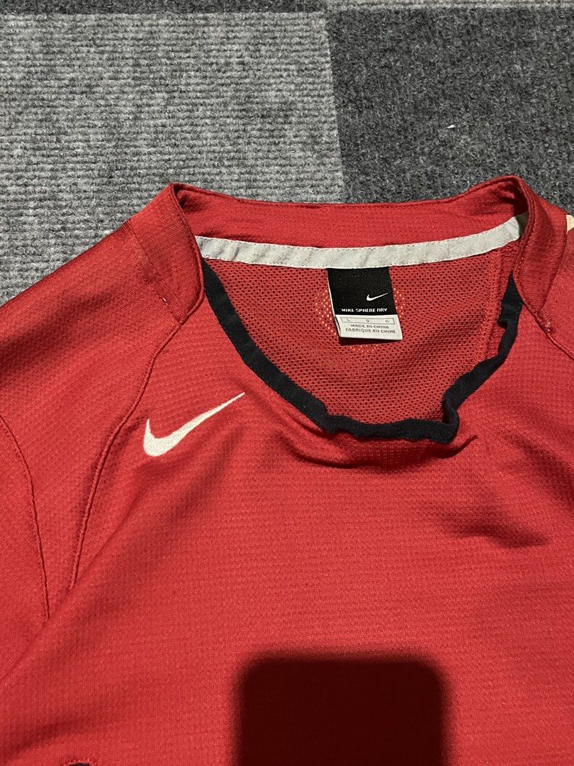 Nike Total 90 training jersey (Category: Activewear) located in Naga. Submitted by kots_rojan (Listing ID 1452652983, Image 2). Description: in excellent condition size L-xl issue sa neckline complete tags color rate 10/10.