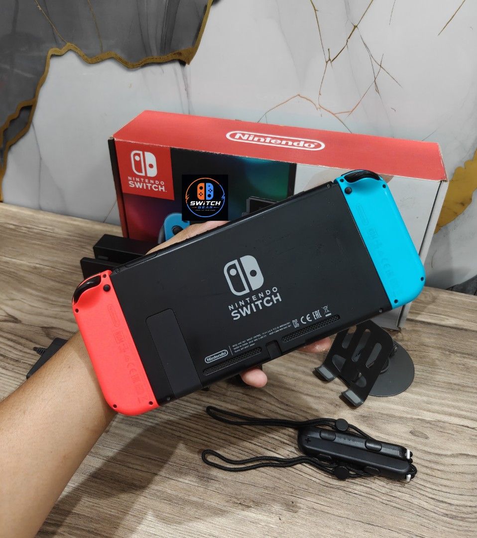 Nintendo Switch V1 with Free Games (Category: Nintendo) located in Manila. Submitted by nswitchgear (Listing ID 1452616917, Image 2). Description: 🎮 𝐅𝐎𝐑 𝐒𝐀𝐋𝐄: 𝐍𝐢𝐧𝐭𝐞𝐧𝐝𝐨 𝐒𝐰𝐢𝐭𝐜𝐡 V1 𝐌𝐨𝐝𝐞𝐥 with Free Games 🛒💰₱7,999 🎮Comes with 8 Accounts with Multiple Shared Game list can be installed no need to buy expensive games for mean time :) 📦 Complete Set: • Nintendo Switch V1 console • Dock • Joy-Con (L & R) • Joy-Con grip • Joy-