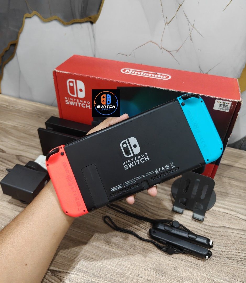 Nintendo Switch V2 with Free Games (Category: Nintendo) located in Manila. Submitted by nswitchgear (Listing ID 1452610470, Image 2). Description: 🎮 𝐅𝐎𝐑 𝐒𝐀𝐋𝐄: 𝐍𝐢𝐧𝐭𝐞𝐧𝐝𝐨 𝐒𝐰𝐢𝐭𝐜𝐡 V2 𝐌𝐨𝐝𝐞𝐥 with Free Games 🛒💰₱8,999 🎮Comes with 8 Accounts with Multiple Shared Game list can be installed no need to buy expensive games for mean time :) 📦 Complete Set: • Nintendo Switch V2 console • Dock • Joy-Con (L & R) • Joy-Con grip • Joy-