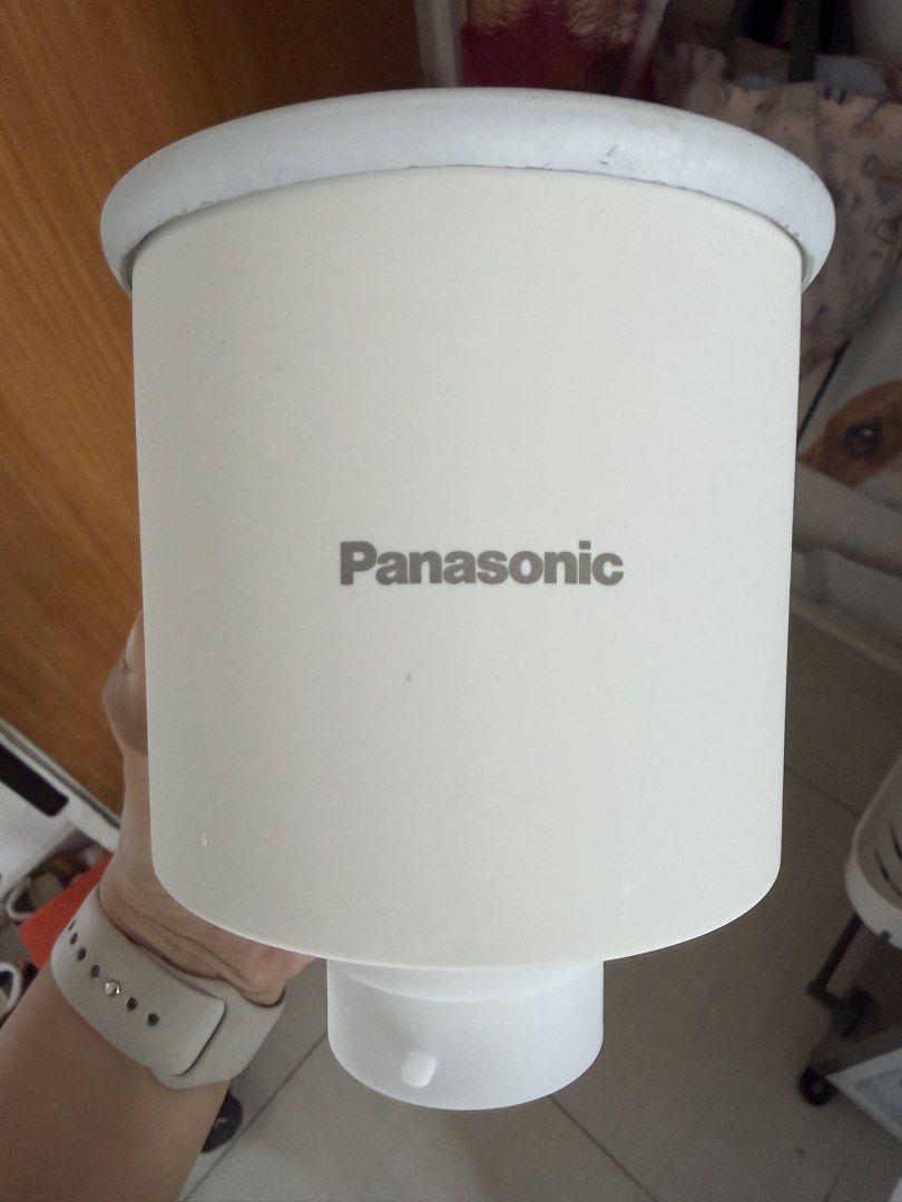 Panasonic bread machine (Category: Cookers) located in Singapore. Submitted by jolene1 (Listing ID 1452572026, Image 3). Description: - White Panasonic bread machine - Digital display and rotary dial for settings - Clean and well-maintained condition - Fully functional and works great - Able to make ice cream also, the 3rd pic - bought around half year.
