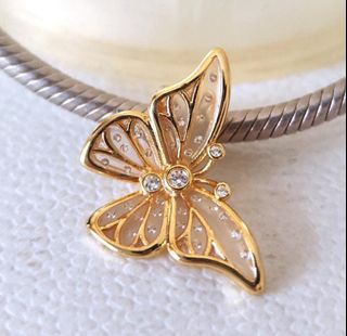 (Category: ) located in . Submitted by love.jewels (Listing ID 1452676751, Image 1). Description: .