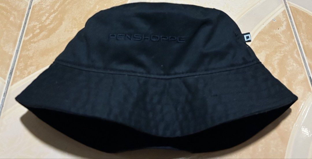 PENSHOPPE Black Bucket Hat Medium (Category: Caps & Hats) located in Manila. Submitted by dcoolest (Listing ID 1452652146, Image 2). Description: - Classic black bucket hat - Brand: PENSHOPPE - Size: Medium - Versatile and easy to style - Great for everyday wear.