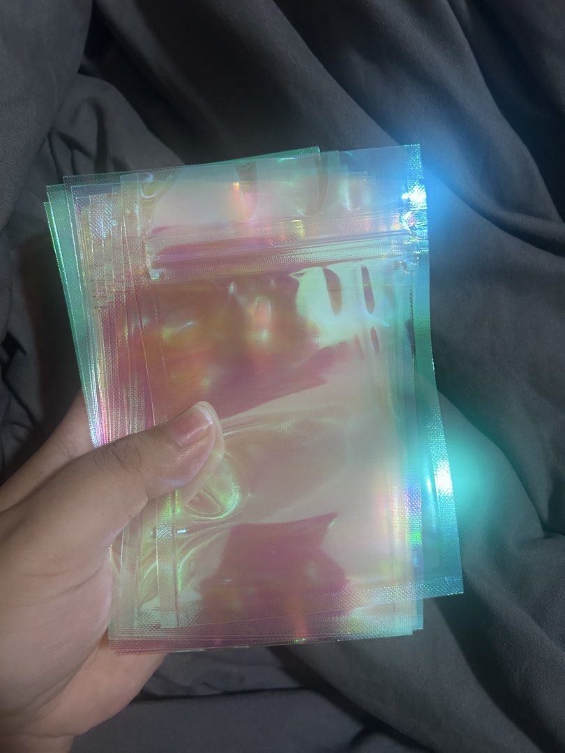 Plastic Sheets (Category: Craft Supplies & Tools) located in Singapore. Submitted by twaciki (Listing ID 1452620237, Image 2). Description: Clear Plastic Sheets - SOLD 8cm x 10cm about 200pieces/pack total: 4 packs $3/pack, take all for $10 Pink Holographic Ziplock 8.5cm x 13cm 40 pieces $4 help to clear please self collect at tampines OR delivery $6 islandwide.