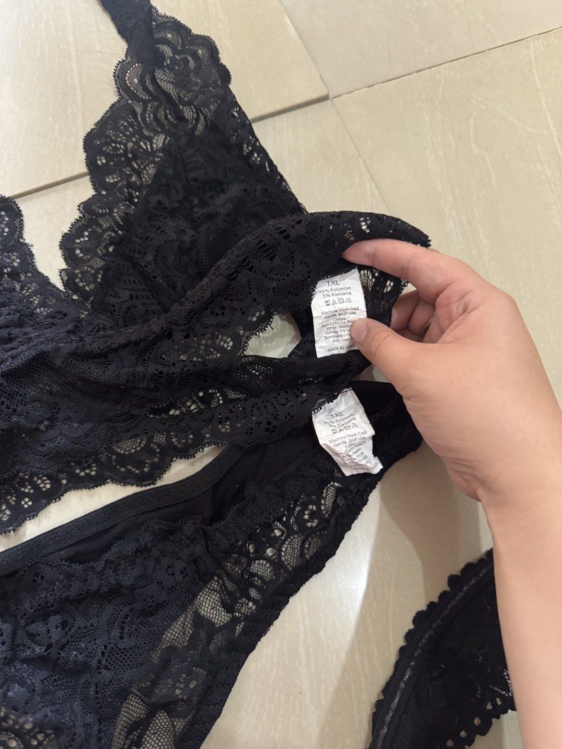 Plus Size Black Lace Lingerie Set (Category: Undergarments & Loungewear) located in Valenzuela. Submitted by cutratemnl (Listing ID 1452519395, Image 2). Description: .