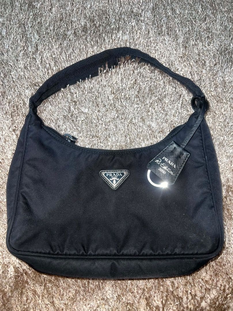 prada re edition 2000 (Category: Luxury Bags & Wallets) located in Caloocan City. Submitted by goldendeer_ccbb82 (Listing ID 1452622525, Image 1). Description: .