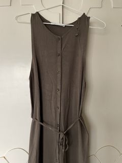 (Category: ) located in . Submitted by ccprelovedclothes (Listing ID 1452653324, Image 1). Description: .