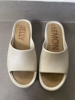 (Kategori: ) berada di . Dikirim oleh modiste (ID iklan 1452553589, Gambar 1). Deskripsi: .