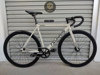 (Category: ) located in . Submitted by bikeco (Listing ID 1452591753, Image 1). Description: .
