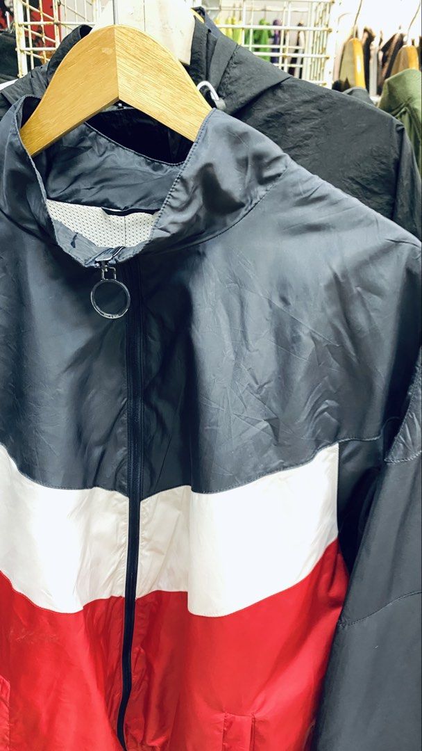 Pull & Bear Track Jacket (Category: Coats, Jackets and Outerwear) located in Johor Bahru. Submitted by leftsidebarbershop (Listing ID 1452514127, Image 3). Description: used good condition size XL pit 25/28 Walk in Leftside Barbershop Tebrau City Residence JB Cod,postage on✅ 📲018-4657677 .