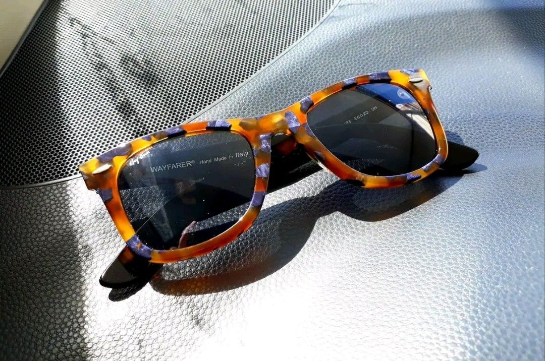 Rayban Wayfarer Turquoise Shards (Rare) (Category: Everything Else Others) located in Quezon City. Submitted by rbdy01 (Listing ID 1452637838, Image 1). Description: Wayfarer Turquoise shards embedded in the frame with black temples for that really good contrast look. The turquoise shards shines in sunlight and polarized lens provide the best protection for your eyes. These are no longer in production and has become a very sought after model. In 