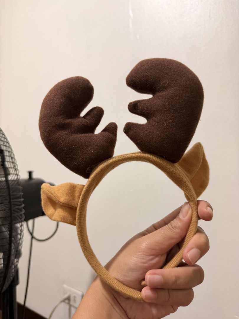 reindeer antler headband (Category: Hair Accessories) located in Quezon City. Submitted by cookiecreammm (Listing ID 1452686957, Image 2). Description: .
