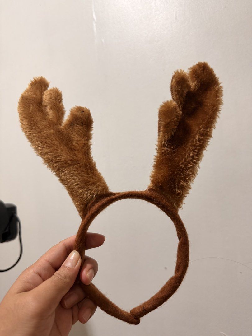reindeer antler headband (Category: Hair Accessories) located in Quezon City. Submitted by cookiecreammm (Listing ID 1452687000, Image 1). Description: .