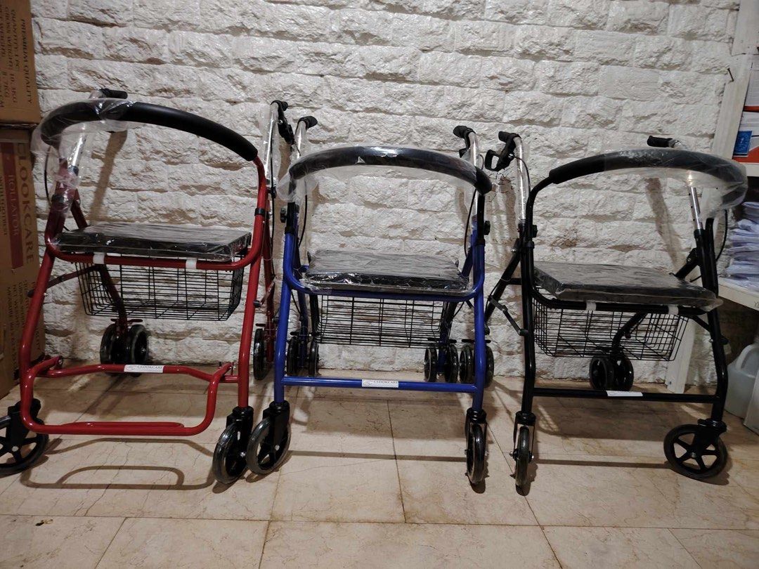 Rollator with footrest (Category: Medical Supplies & Tools) located in Quezon City. Submitted by inday2026 (Listing ID 1452545450, Image 1). Description: Brandnew Pick up Deliver COD Gcash Or Bank upon deliver All Items Medical Supplies are Available Onhand We Ship Nationwide ✈️ Same day Delivery thru lalamove🚚 DM us for inquiries/orders Tell no. 7148 8527.
