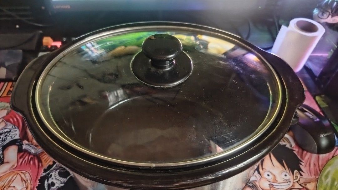 Russell Hobbs Slow Cooker (Category: Cookware & Accessories) located in Caloocan City. Submitted by geo20 (Listing ID 1452551619, Image 2). Description: 🔸What is slow cooker: A slow cooker is a countertop electric kitchen appliance used for simmering foods at a low temperature over a long period of time. It features a glazed ceramic or porcelain pot inside a metal housing with an electric heating element. 🔸 Reason to sell: Hindi nagamit , naka 