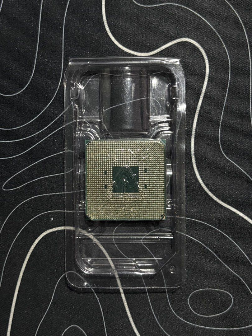 Ryzen 5 3600 (Category: Computer Parts) located in Quezon City. Submitted by geloboyyy (Listing ID 1452539054, Image 2). Description: ‼️FOR SALE BUDGET RYZEN 5 CPU ‼️ —————————————————— 📌Ryzen 5 3600 💰₱3,300 —————————————————— ⚙️ Specs: • Socket: AM4 • Cores/Threads: 6/12 • Base Clock: 3.6 Ghz • Max Boost Clock: 4.2 Ghz • Integrated Graphics: None ✅PM for benchmark/testing. can VC or send a video —————————————————— 💳MoP: Gcash/Bank Transf/Cash