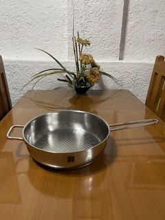 (Category: ) located in . Submitted by doublelkitchenware (Listing ID 1452590275, Image 1). Description: .