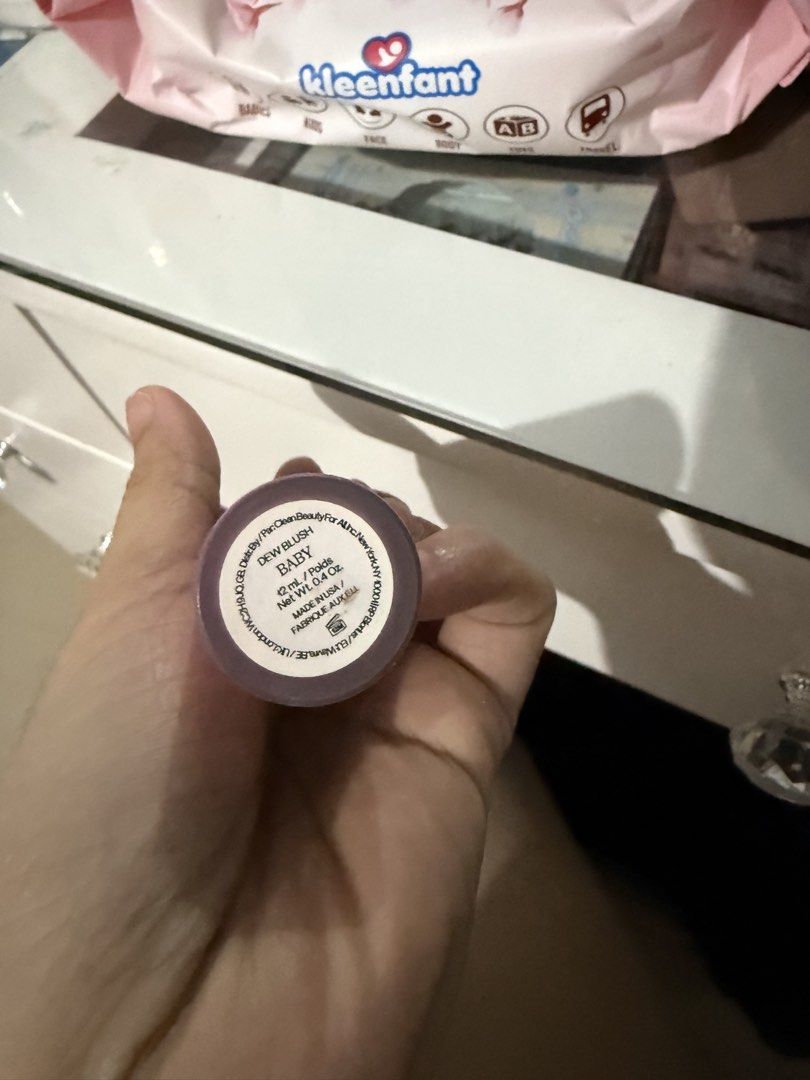 Saie Dew Blush Baby (Category: Makeup) located in Manila. Submitted by aneajmik (Listing ID 1452567129, Image 2). Description: - Saie Dew Blush in shade Baby (lovely pink) - Provides a beautiful dewy finish - Effortless to blend for a seamless application - Perfect for achieving a natural, fresh-faced look - Only used a few times, with plenty of product remaining.