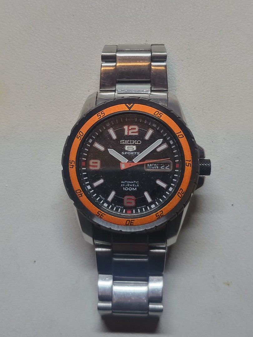 Seiko Orange Dracula 7S36 Automatic (Category: Men's Watches) located in Iloilo. Submitted by KCY_Timepieces (Listing ID 1452551299, Image 1). Description: Model: Seiko Material: Stainless steel Color: Black Bracelet: Seiko Case Size: 41mm Lug Width: 22mm Inclusions: Watch Only *********************************************** MOP: COD/COP, Bank Transfer, Gcash All deposits are non refundable and non transferable to another item All sales are final