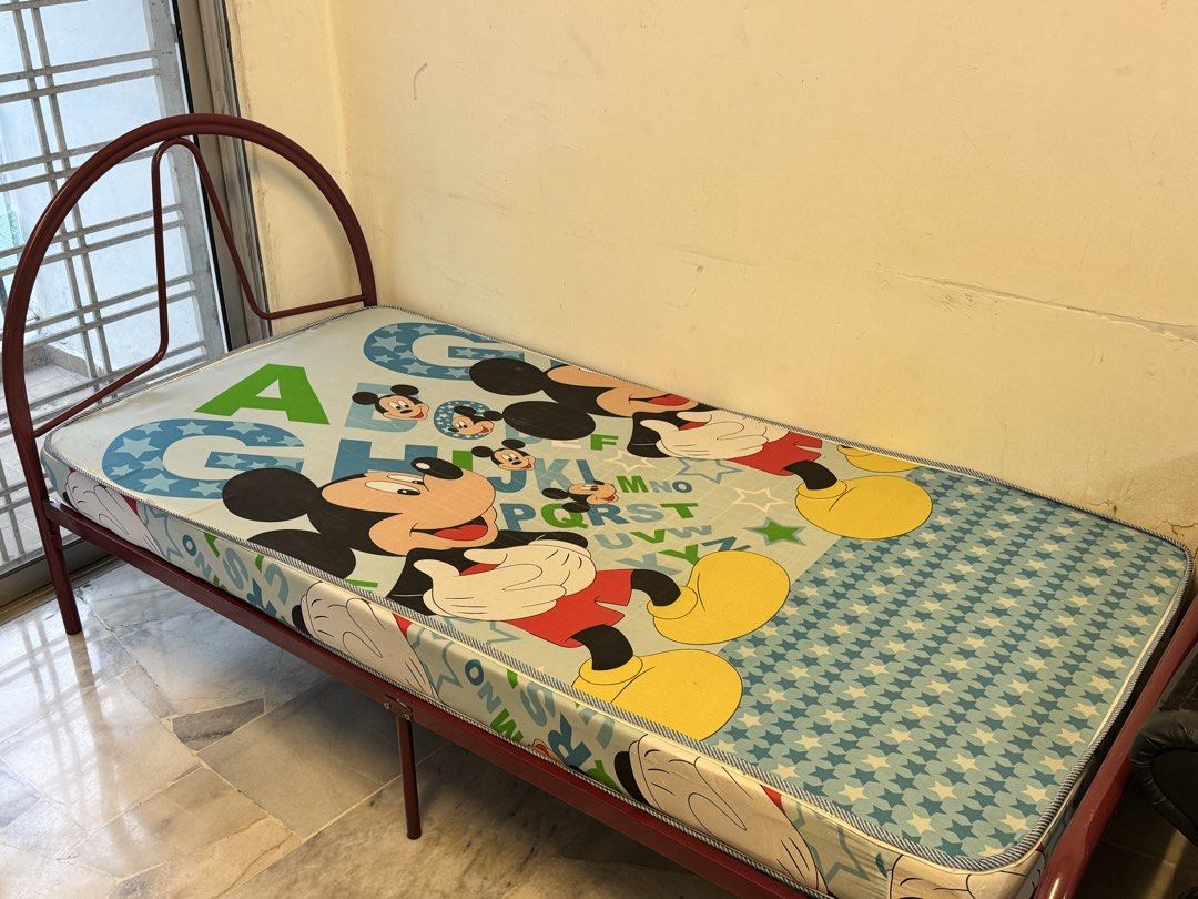 Single Bed Frames (Category: Bed Frames & Mattresses) located in Kuala Lumpur. Submitted by bryanyeong16 (Listing ID 1452563334, Image 1). Description: - Single bed frame - Sturdy red metal bed frame. - Ideal for bedroom or as a guest bed. Remark: kindly arrange your own transportation to pickup the item. .