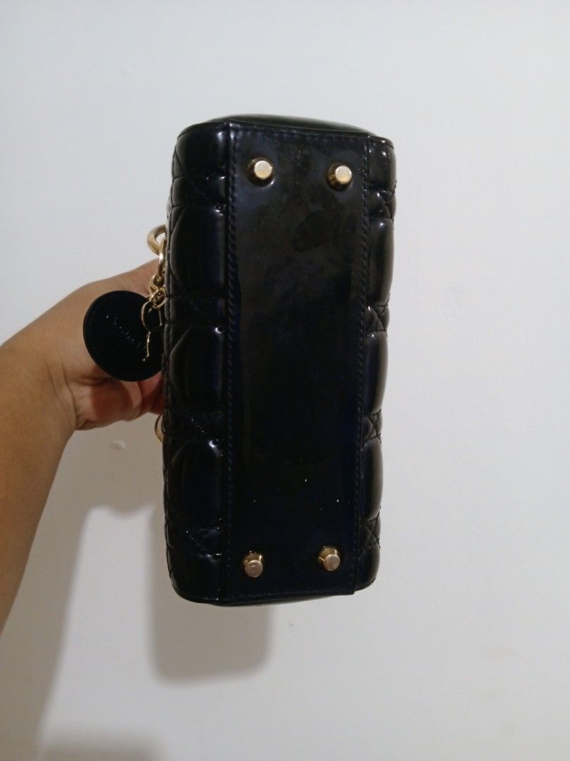 Small Lady Dior (Category: Luxury Bags & Wallets) located in Manila. Submitted by ronmarbeni45920 (Listing ID 1452644930, Image 3). Description: -Rank AB No issue patent materials christian dior underzip -7500 Freeshipping or drop you offer.