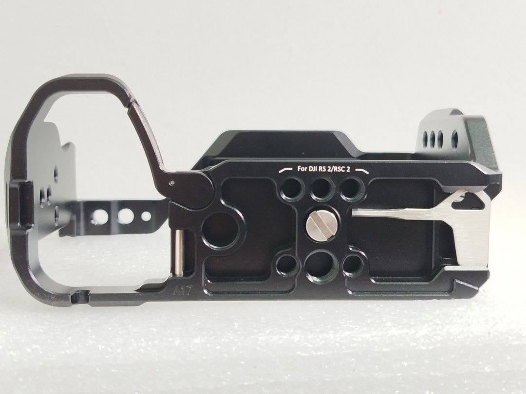 Smallrig cage for a6700 Sony Camera (Category: Other Photography Accessories) located in Panglao. Submitted by techcode (Listing ID 1435327526, Image 2). Description: .