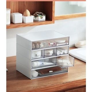 (Category: ) located in . Submitted by emmashoppingg (Listing ID 1452644954, Image 1). Description: .