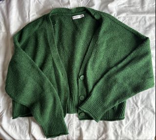 (Category: ) located in . Submitted by ls.closet (Listing ID 1452624080, Image 1). Description: .