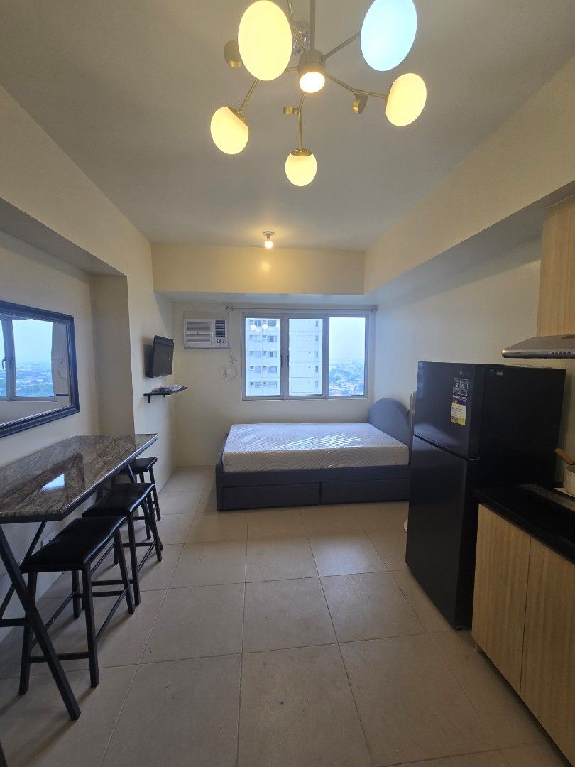 Studio unit for rent (Category: Apartments & Condos) located in Quezon City. Submitted by jb0516 (Listing ID 1452600553, Image 3). Description: Avida Sola studio unit furnished 1 year stay renewable 1 month adv, 2 months deposit with pdc's Near solaire, vertis north, trinoma and mrt station.