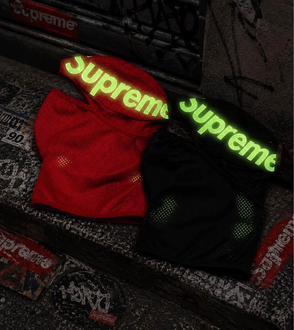 Supreme Ski Mask (Category: Face Masks & Face Shields) located in Quezon City. Submitted by jhoncarlo028_ (Listing ID 1452666572, Image 3). Description: Supreme Ski Mask🥷 📍Quezon City DM TO PURCHASE📩.