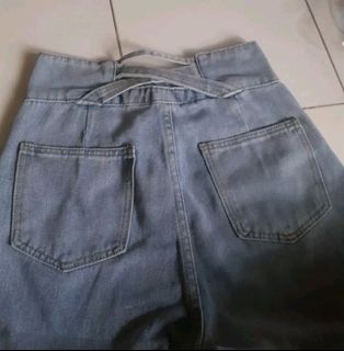 (Kategori: ) berada di . Dikirim oleh evelynthrift (ID iklan 1452511054, Gambar 1). Deskripsi: .