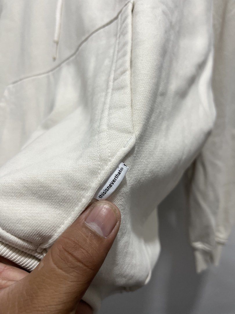 Thisisneverthat (Category: Hoodies) located in Senai. Submitted by singlestit60833 (Listing ID 1452653471, Image 3). Description: 22.5/24 9.10.