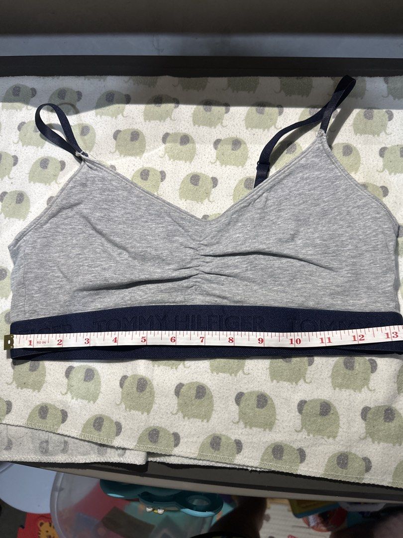 Tommy Hilfiger SportsBra (Category: Activewear) located in Santa Rosa. Submitted by babicdln (Listing ID 1452593261, Image 3). Description: - with Padslot - Adjustable straps for a custom fit - Size: L/G - Made in Bangladesh .