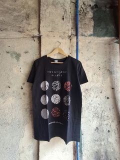(Category: ) located in . Submitted by Thriftallthetime (Listing ID 1452576618, Image 1). Description: .