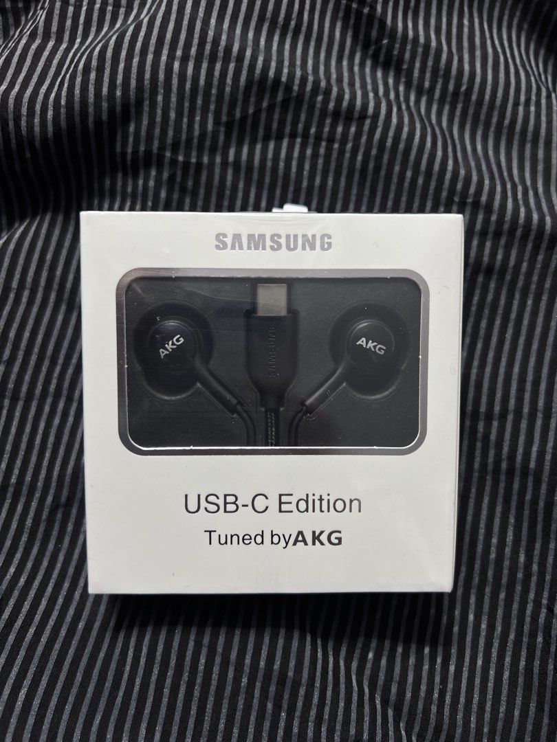 Type-C Earphone AKG (Category: Earphones) located in Manila. Submitted by as_onlineshop11 (Listing ID 1452688967, Image 1). Description: .