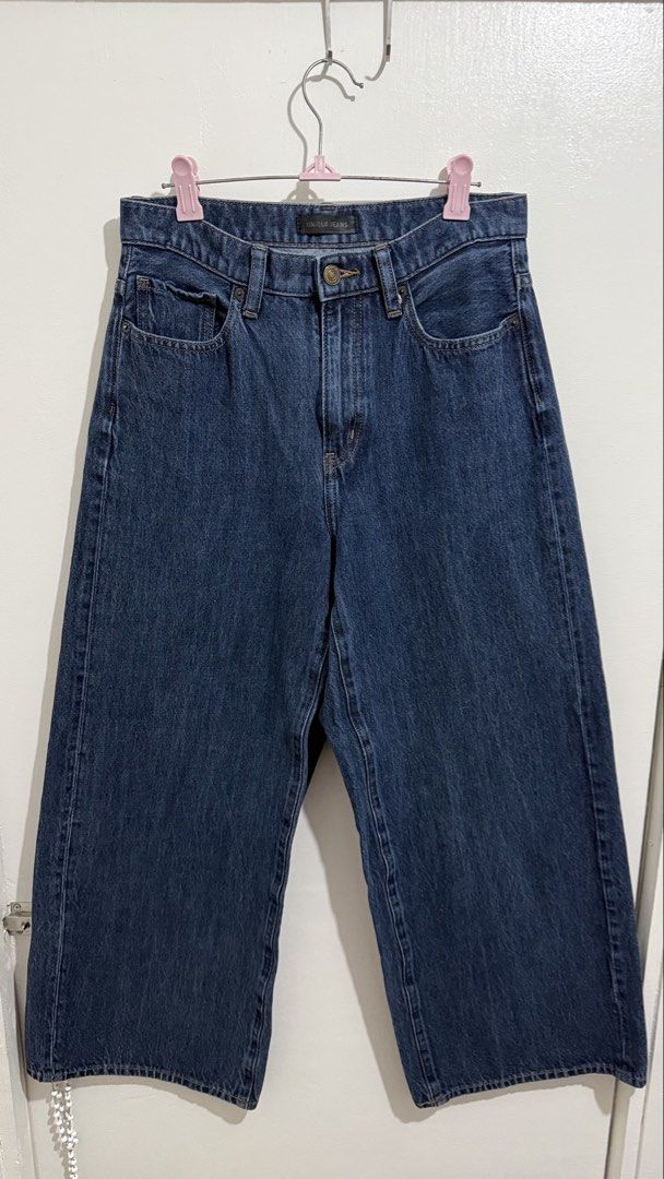 Uniqlo Wideleg denim (size 27) (Category: Jeans) located in Baguio. Submitted by baguiogurl2 (Listing ID 1452641180, Image 2). Description: Excellent condition Well made and high quality, SEAMLESS FIT ❣️Thick and heavy denim, di na ganto quality nila now, ykk zip Size 27 (13.5” laid flat) Highwaisted Length 36” NO WHEN WORN! KINDLY REFRAIN FROM PURCHASING IF YOU’RE LOW ON FUNDS & UNABLE TO ASCERTAIN YOUR SIZE. .