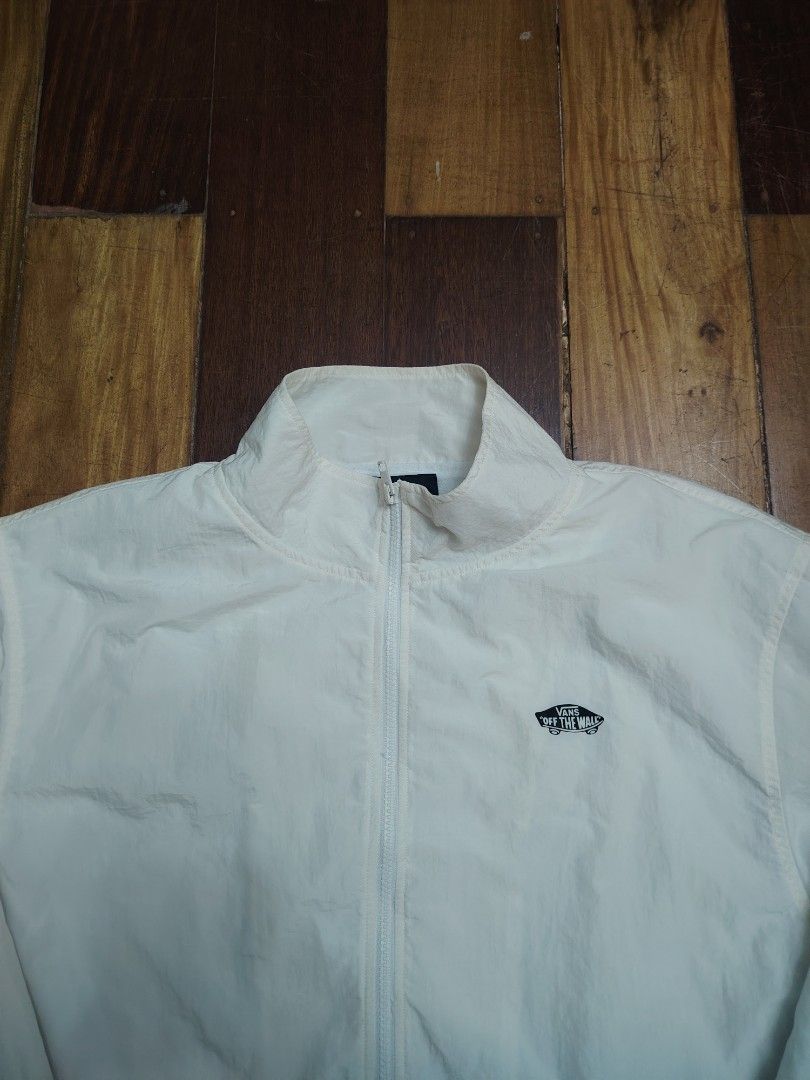 Vans track jacket (Category: Coats, Jackets and Outerwear) located in San Jose. Submitted by mickogapas67563 (Listing ID 1452528941, Image 2). Description: Vans track jacket Excellent condition No issue 25 Width 28 Length.