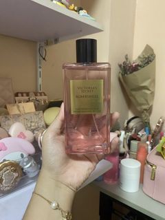 (Category: ) located in . Submitted by declutches (Listing ID 1452580990, Image 1). Description: .