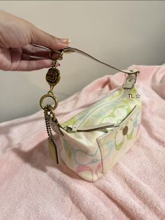 (Category: ) located in . Submitted by shopvera (Listing ID 1452600909, Image 1). Description: .