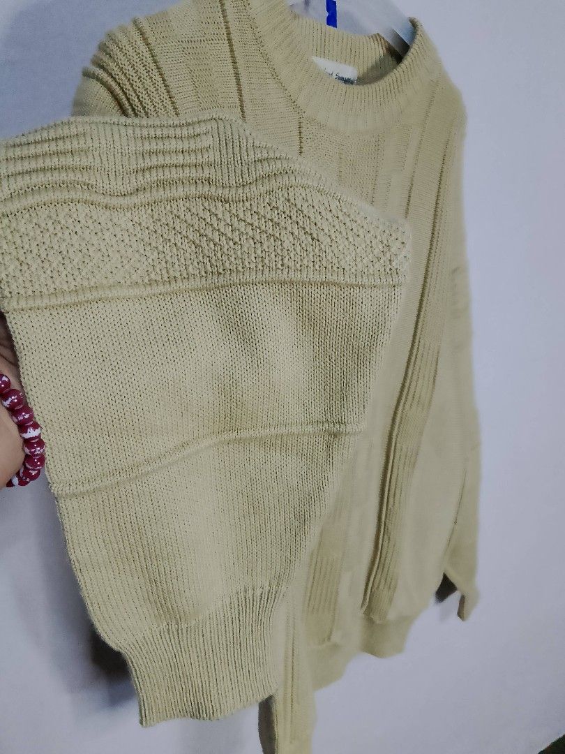 Vintage Weekend Swinger 3D Knitted Sweater (Category: Coats, Jackets and Outerwear) located in Binan City. Submitted by incnt (Listing ID 1452687888, Image 3). Description: 500 Pesos only add shipping fee Vintage Weekend Swinger 3D Knitted Sweater Size Large 21" Width armpit to armpit 26" Length Shoulder to Hem Very good condition No issues Need wash only "All brand names, logos, and images are registered trademarks of their respective owners. No