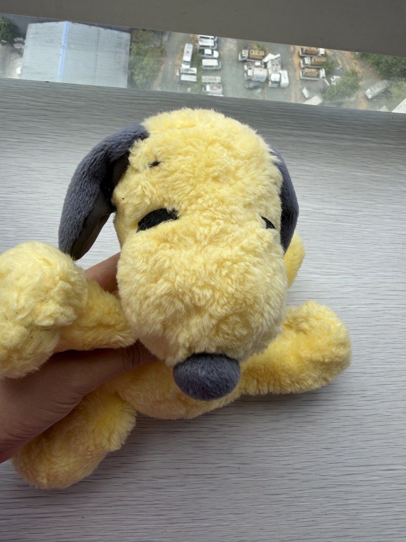 Vintage Yellow and Gray Snoopy Plush (Category: Plushies & Soft Toys) located in Quezon City. Submitted by shopgood_mnl (Listing ID 1452611159, Image 3). Description: .