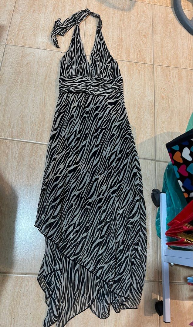 Vintage zebra print dress (Category: Dresses) located in Guinobatan. Submitted by rosseeey (Listing ID 1452600537, Image 1). Description: Medium-large.